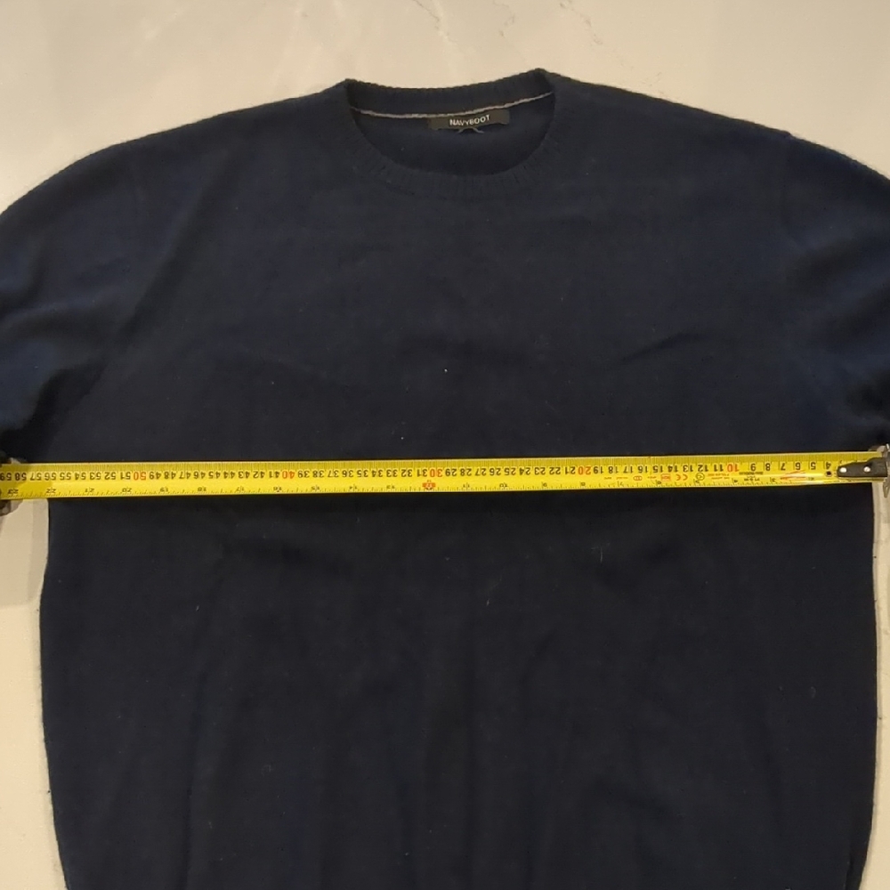 Classic Navy Crewneck 100% Cashmere Sweater for Men